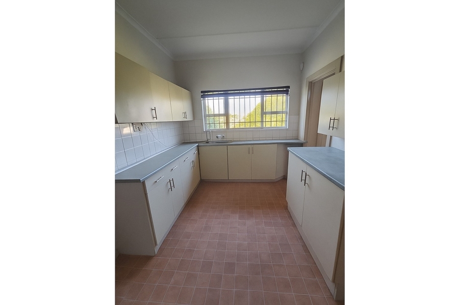 To Let 3 Bedroom Property for Rent in Cambridge Eastern Cape